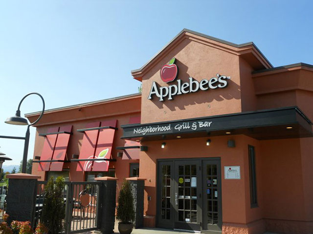 229572_10150601177140182_866695181_18921616_183502_n AppleBee's
