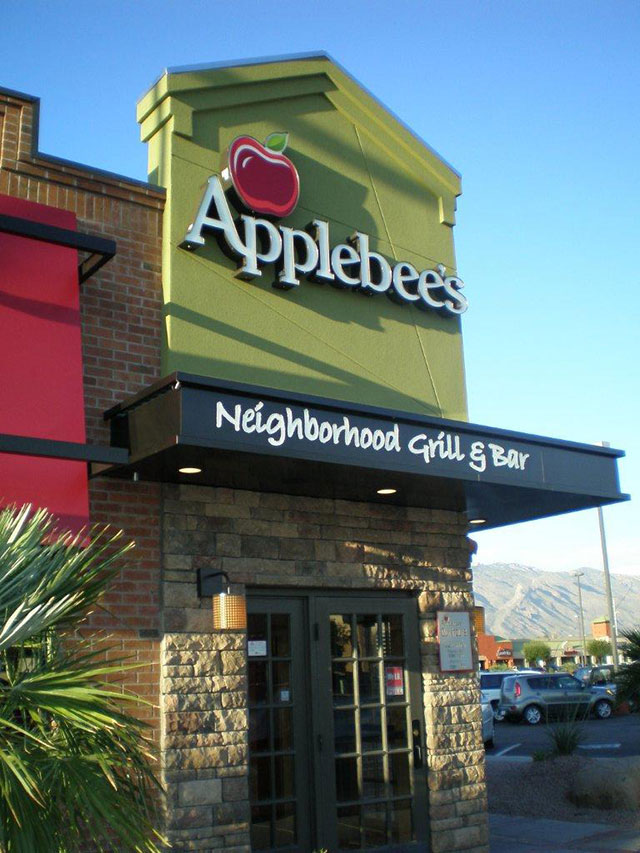 P9290214 AppleBee's