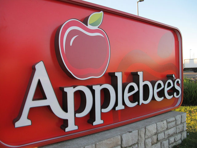 Speedway-023 AppleBee's